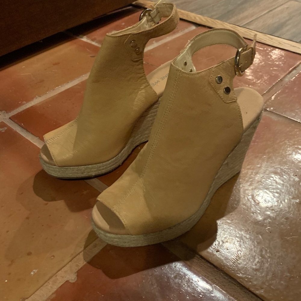 Shoes - Picture 2 of 2